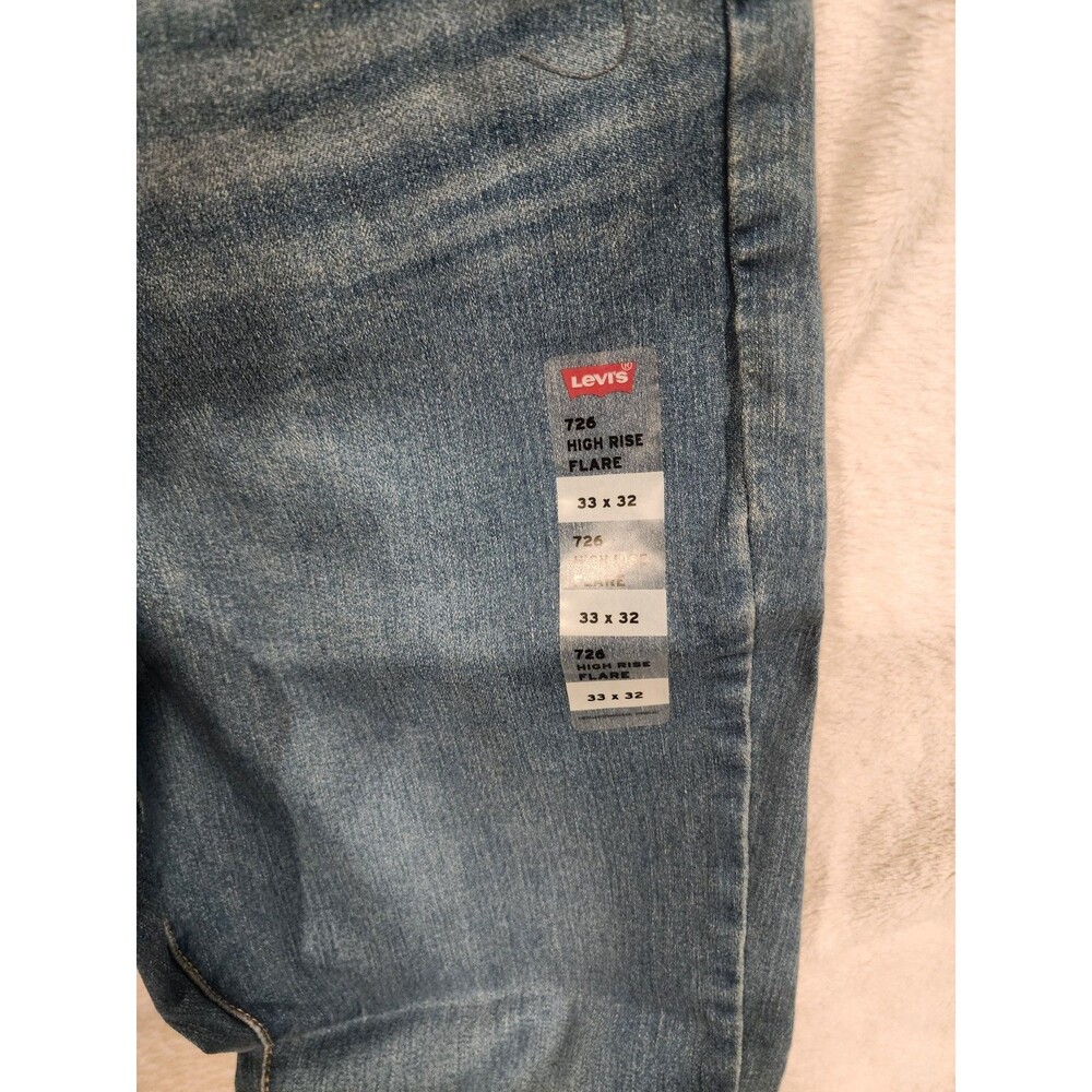 Levis 726 High Rise Flare Jeans Size 33x32 Light Wash Women - Picture 2 of 10